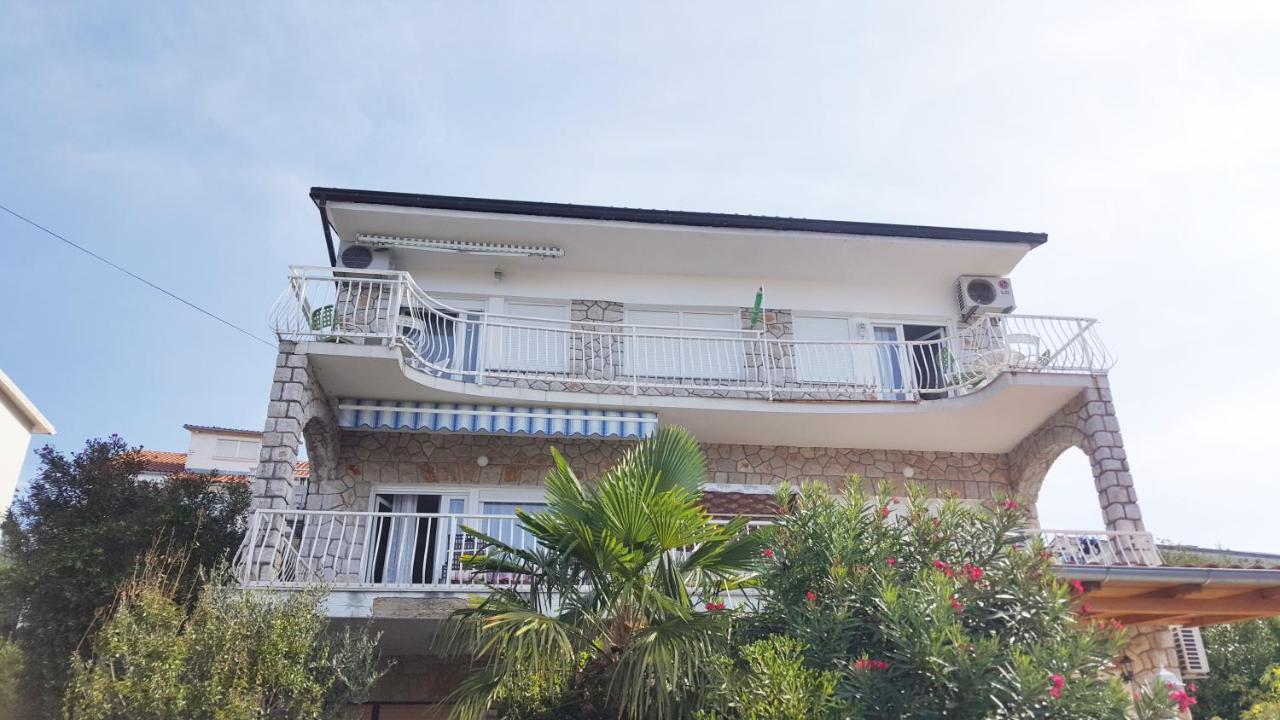 Apartmani Mali Selce Exteriér fotografie