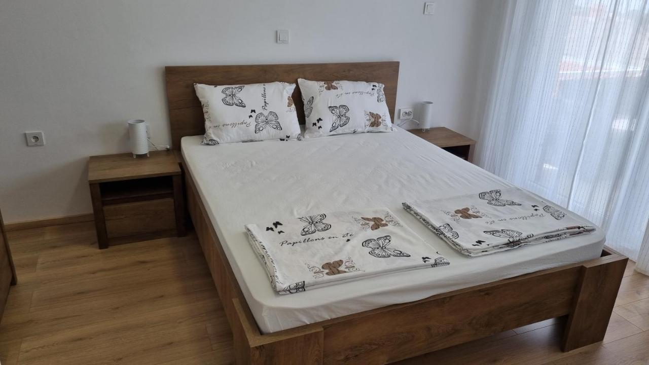 Apartmani Mali Selce Exteriér fotografie