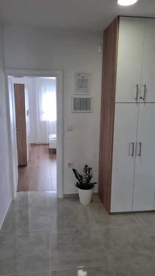 Apartmani Mali Selce Exteriér fotografie